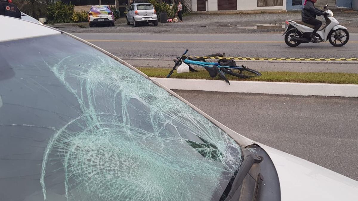 Ciclista morre após acidente trágico em rodovia de SC