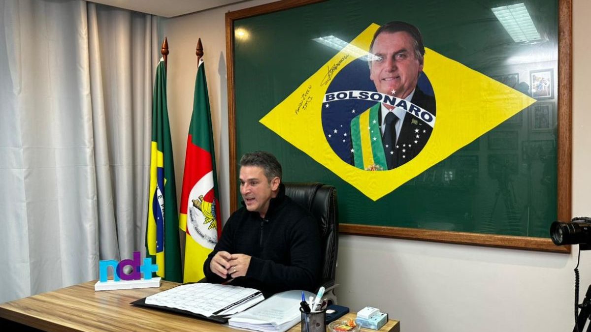 ‘Não tenho um sobrenome famoso’, dispara Luciano Zucco em crítica a Juliana Brizola