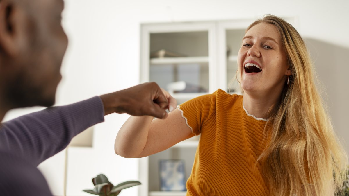 Pessoas felizes de verdade costumam ter este hábito simples em comum, segundo a psicologia