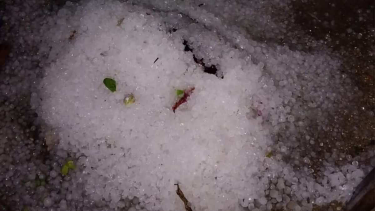 Previsão se confirma e forte chuva de granizo atinge cidade da Serra de SC