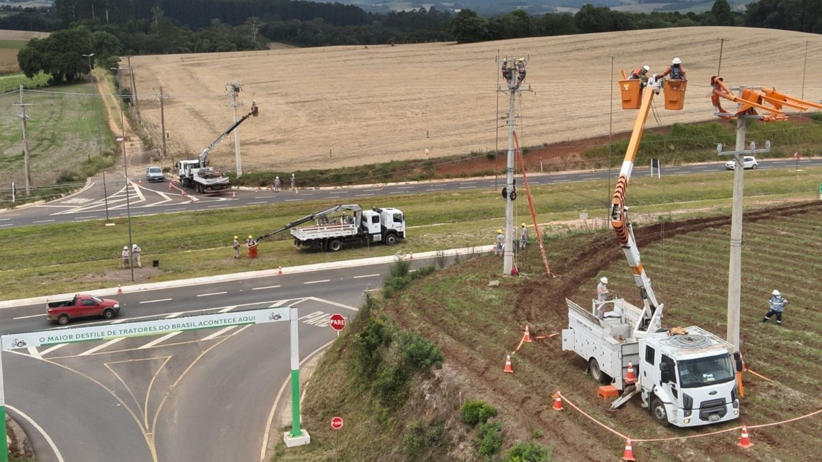 Megainvestimento moderniza rede elétrica em SC com obras históricas