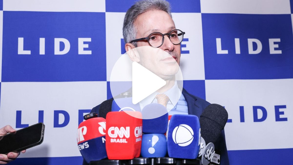 'Convite foi meu': Zema revela que convite para vice-presidente partiu dele à Flávio