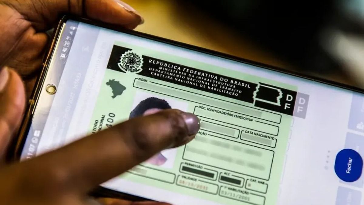 Brasileiros utilizam a CNH digital para ‘agilizar’ a declaração do Imposto de Renda