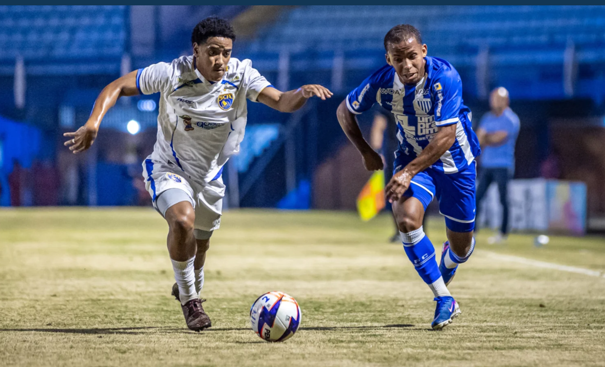 O atacante Sorriso, do Avaí, perdeu duas oportunidades claras de gol, na vitória do Avaí contra o Sampaio Corrêa