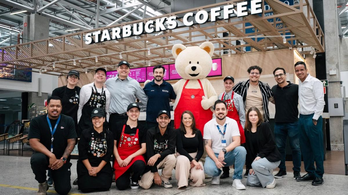 Após fechar 50 lojas, Starbucks se recupera e projeta 30 novas unidades no Brasil em 2026