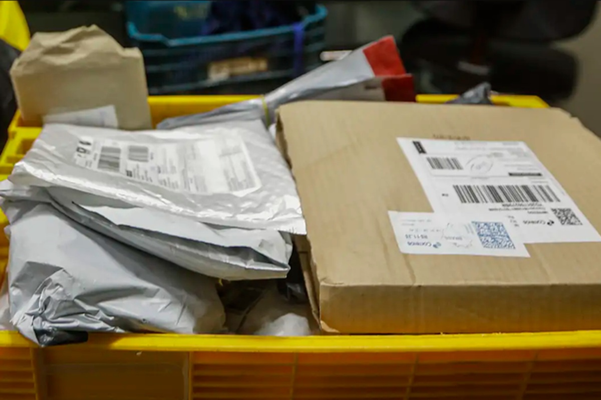 A decisão do governo federal de zerar o imposto de importação sobre compras internacionais de até US$ 50 passa a valer a partir desta quarta-feira (13)Foto: Joédson Alves/Agência Brasil