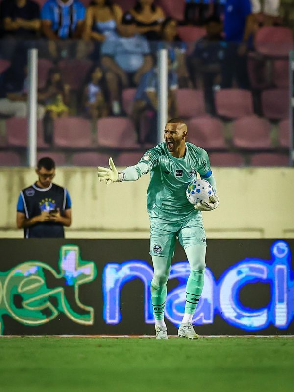 Goleiro do Grêmio (RS), Weverton declarou viver seu auge aos 38 anos - Weverton/@weverton010/Instagram