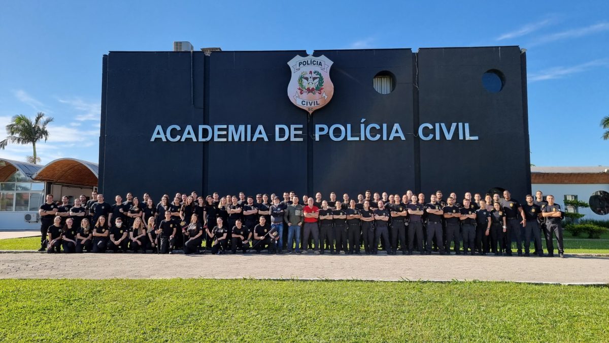 SC terá reforço de 200 policiais civis após nomeação de aprovados em concurso - QTU Questões do Universo