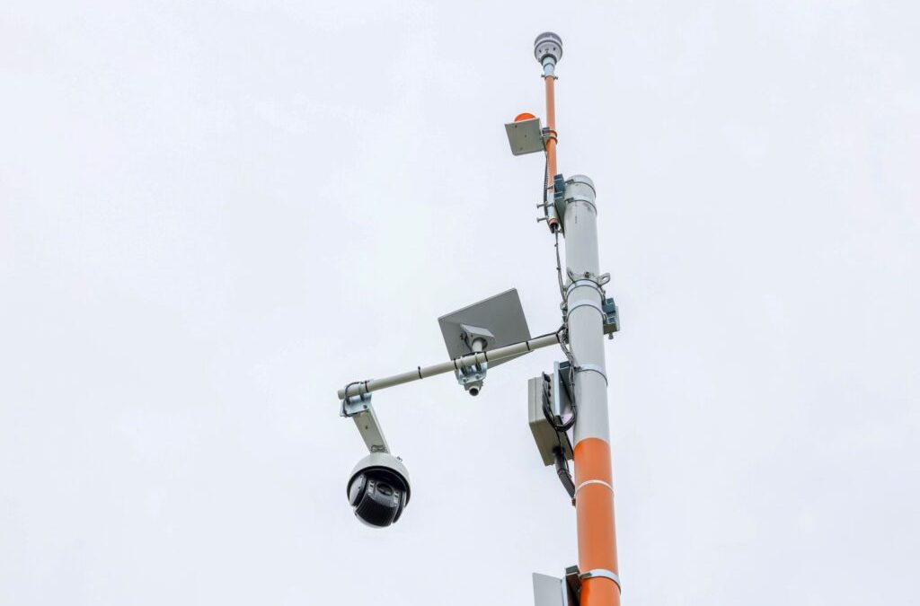 Tecnologia ajuda Santa Catarina a antecipar riscos e emitir alertas antes dos desastres
