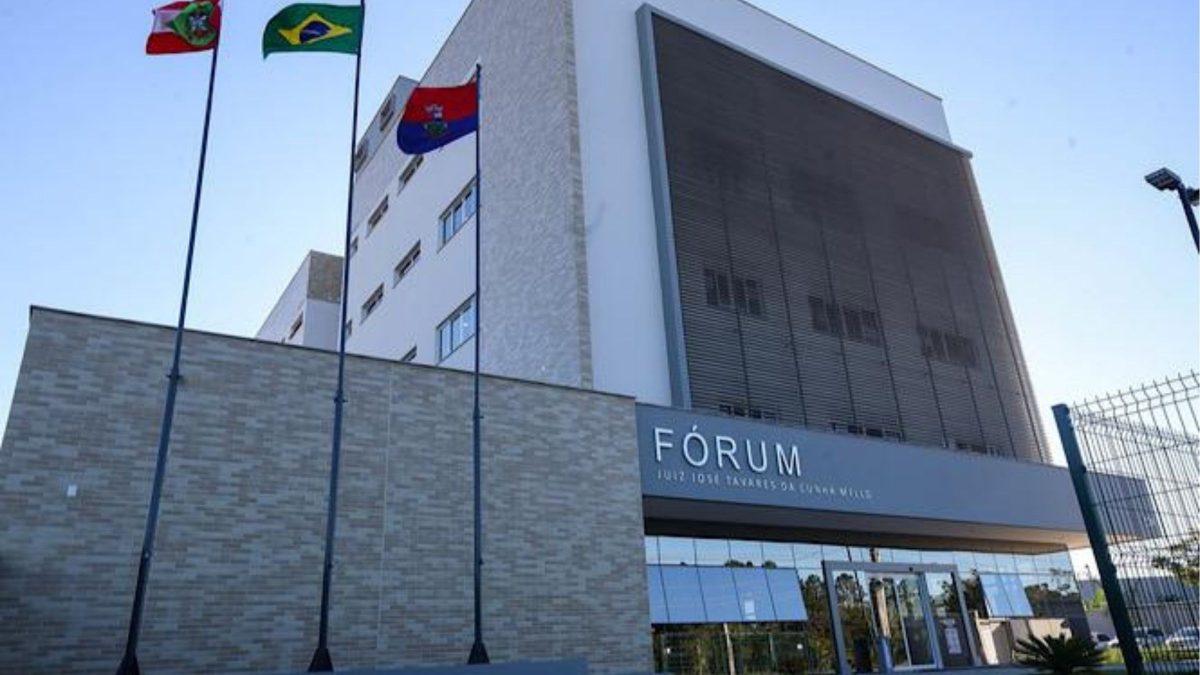 Cidade que mais cresce em SC ganha superestrutura da Justiça de cinco andares