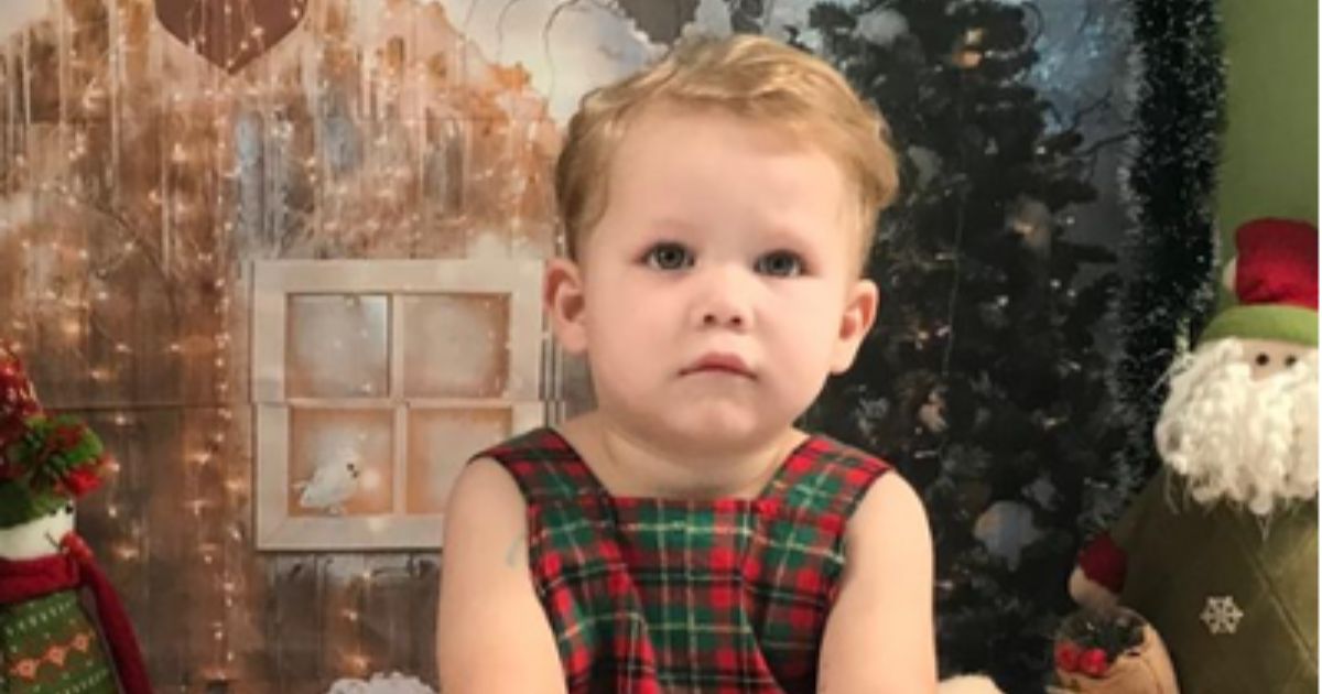 ‘Sinto muita saudade’: irmã se despede de menino de 3 anos que morreu atropelado em SC