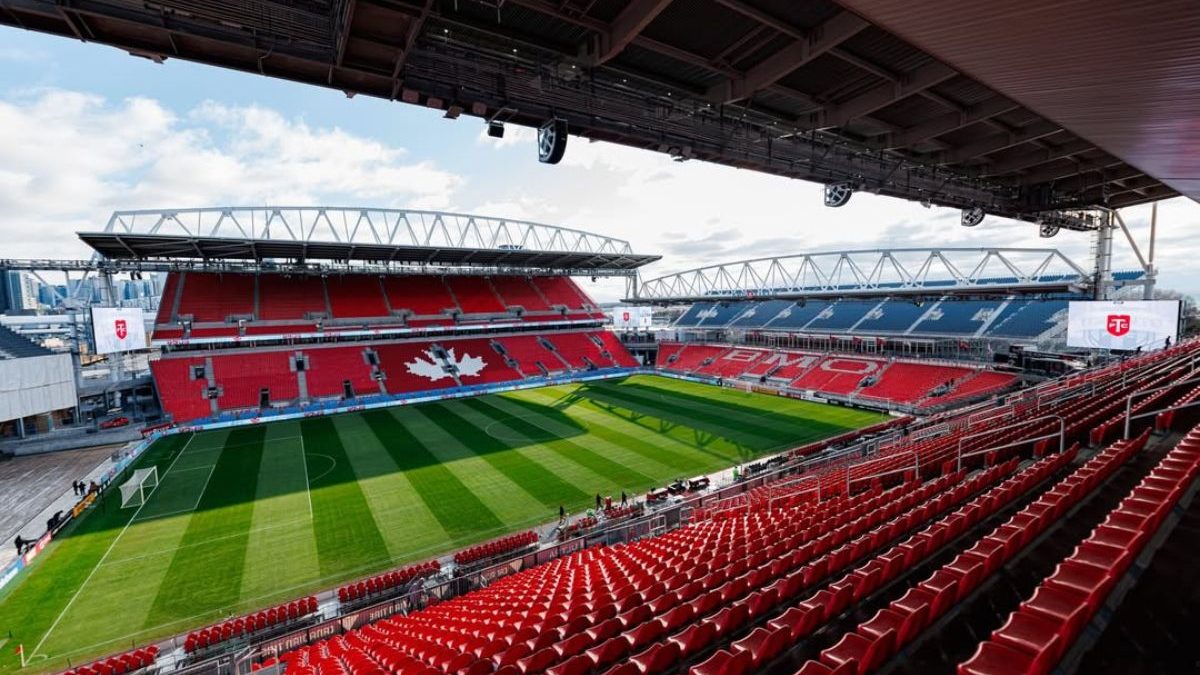 Estádio da Copa do Mundo ou obra inacabada? Megaestrutura de andaimes chama atenção