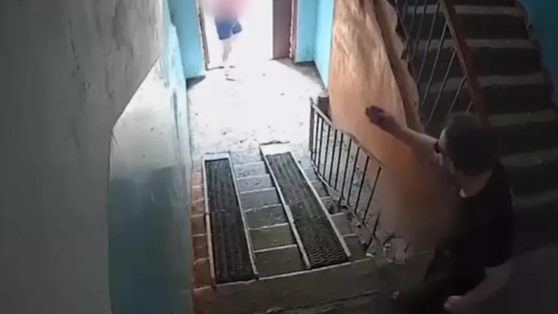 Menina é salva de abuso por crianças em Tyumen, na Rússia - Zamin.uz/zamon.uz/Reprodução/ND Mais