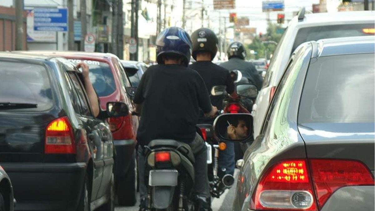 Com parcelas de R$ 500, governo anuncia crédito de até R$ 21 mil para compra de veículos