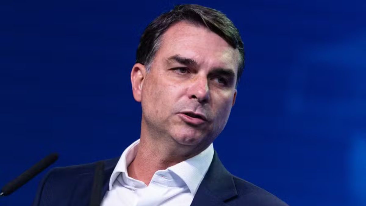 ‘Problema do Lula que vou resolver ano que vem’: Flávio Bolsonaro sobre veto à carne bovina