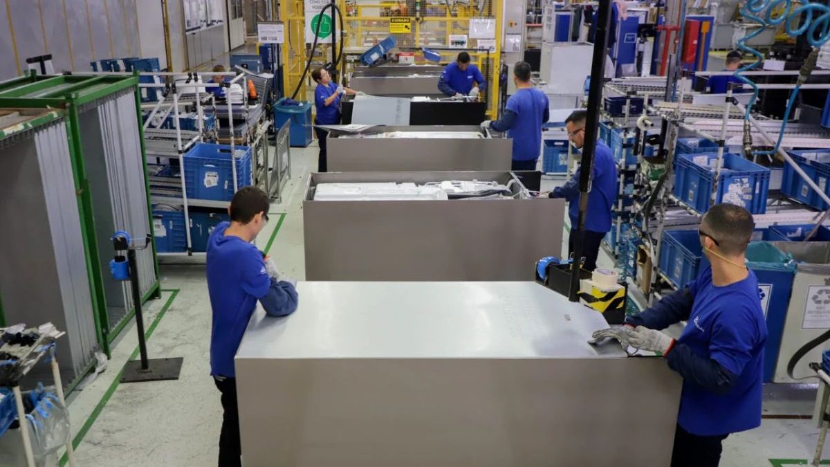 Portas fechadas na América e Europa com 2 mil demissões: a reestruturação drástica dessa