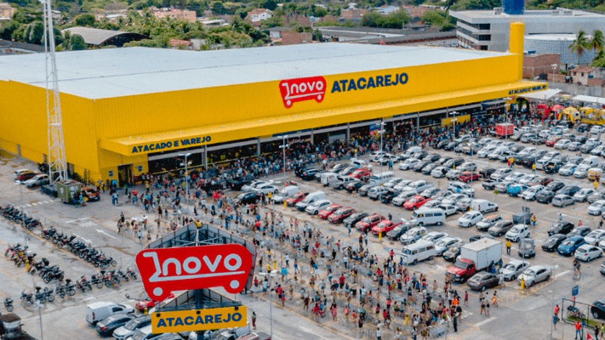 Gigante dos supermercados muda operação e adota nova bandeira nestes estados