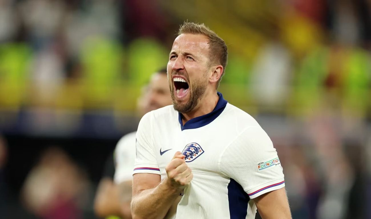 Harry Kane comemorando gol pela seleção da Inglaterra