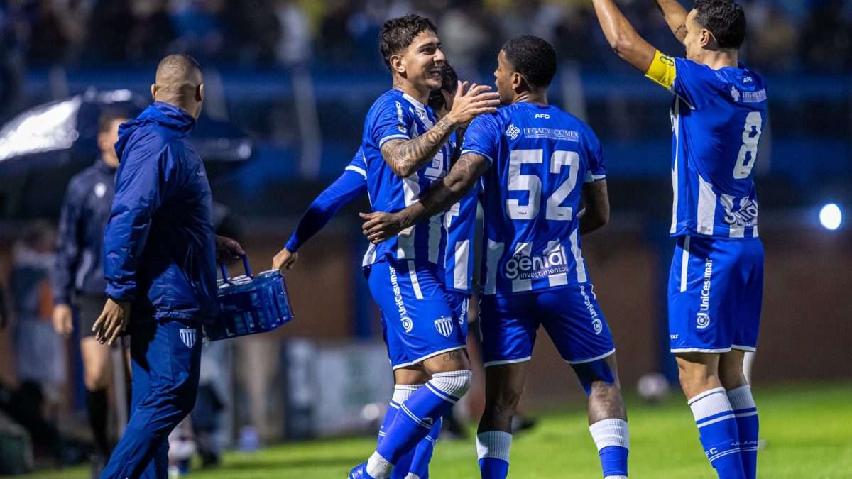 Atropelo! Avaí faz 3 a 0 na Chapecoense, em show de Jean Lucas, e abre vantagem na final