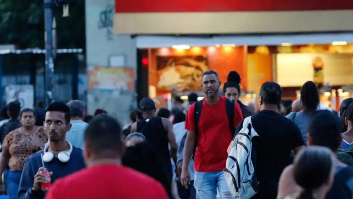 Afastamentos por saúde mental disparam 15,6% e chegam a 546 mil