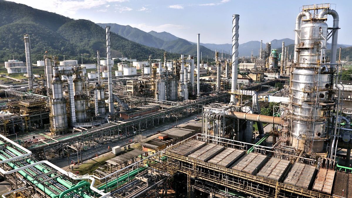 Petrobras aprova R$ 6,2 bilhões para produzir BioQAV e diesel renovável em São Paulo