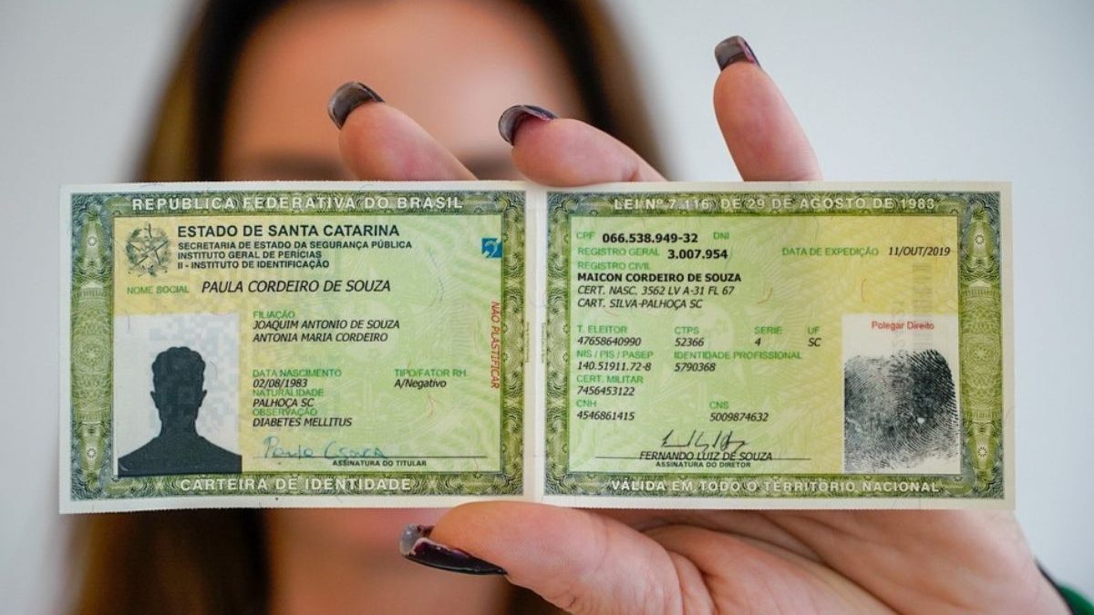 Brasileiros terão entrada liberada em 8 países usando a nova identidade no lugar