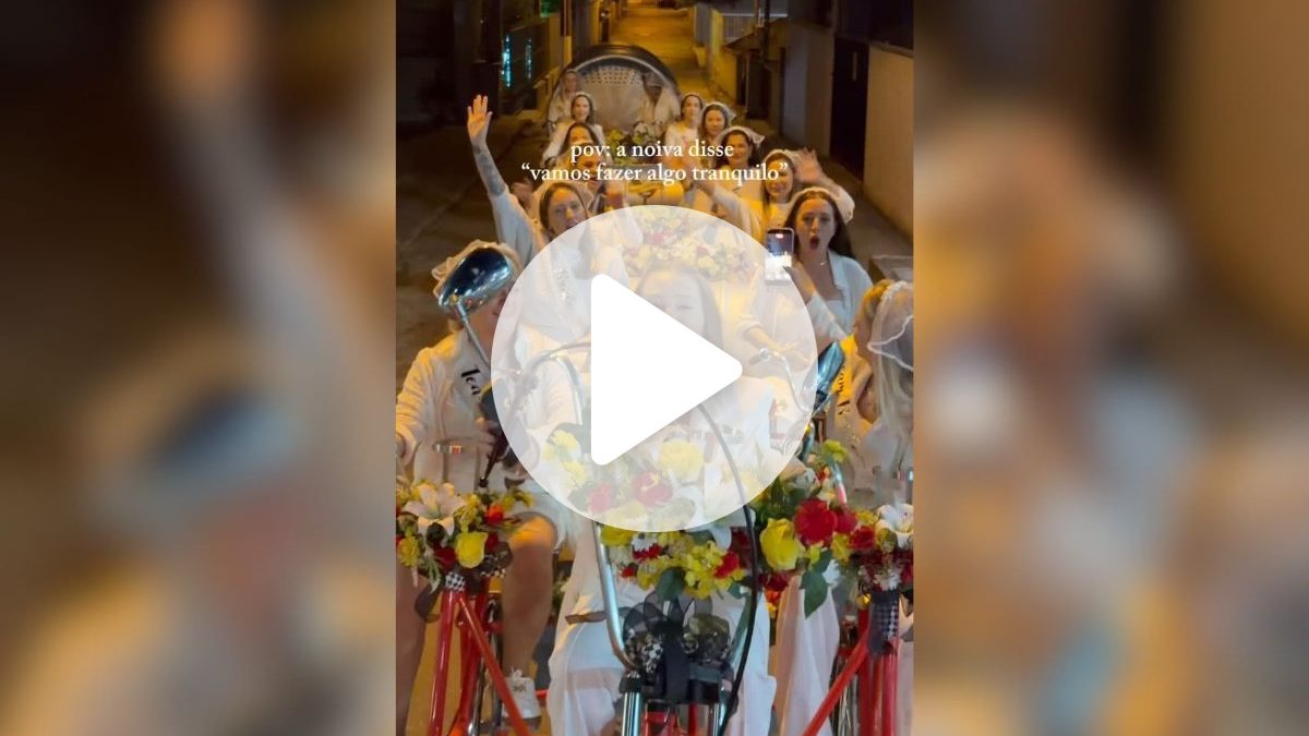 VÍDEO: Noiva é surpreendida com despedida de solteira em carro alegórico da Oktoberfest