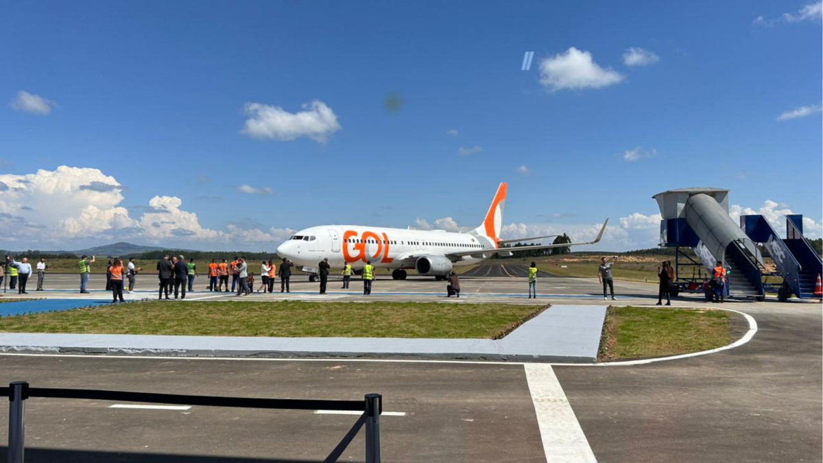 ‘Será que o avião desce?’: o desafio de pousar em aeroporto de SC onde frio extremo