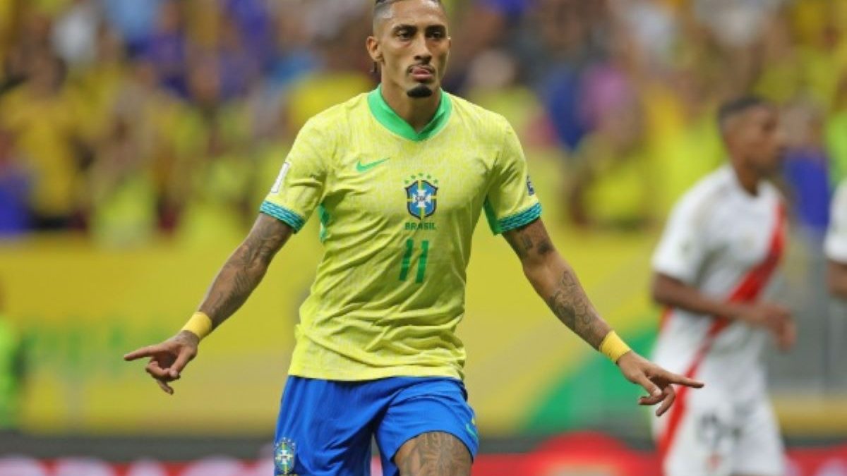 É agora! Com respaldo de Ancelotti, Raphinha tenta desencantar em Copas contra o Haiti