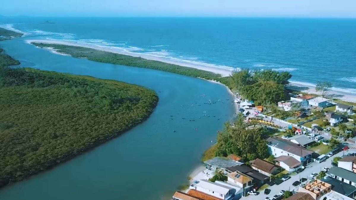 Rio que corta cidade do Litoral de SC pode passar por obra de R$ 1,7 milhão