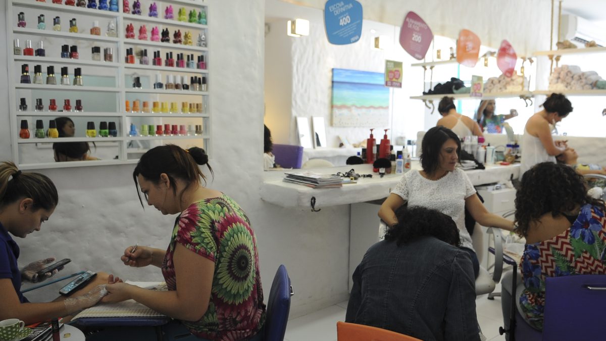 Nova profissão da estética pode garantir mais direitos e menos conflitos nos salões