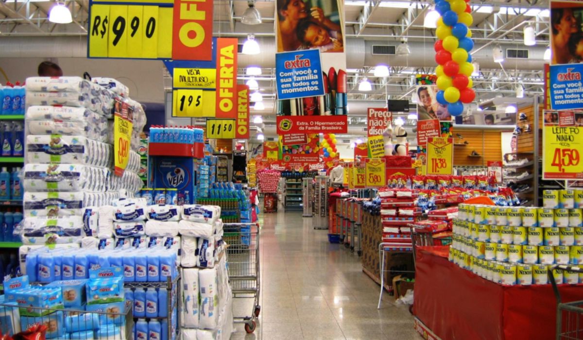 Supermercados funcionarão até às 11h aos domingos