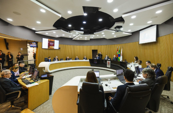 TCE recomenda aprovação das contas de Jorginho em 2025, mas faz ressalva de R$ 227 milhões