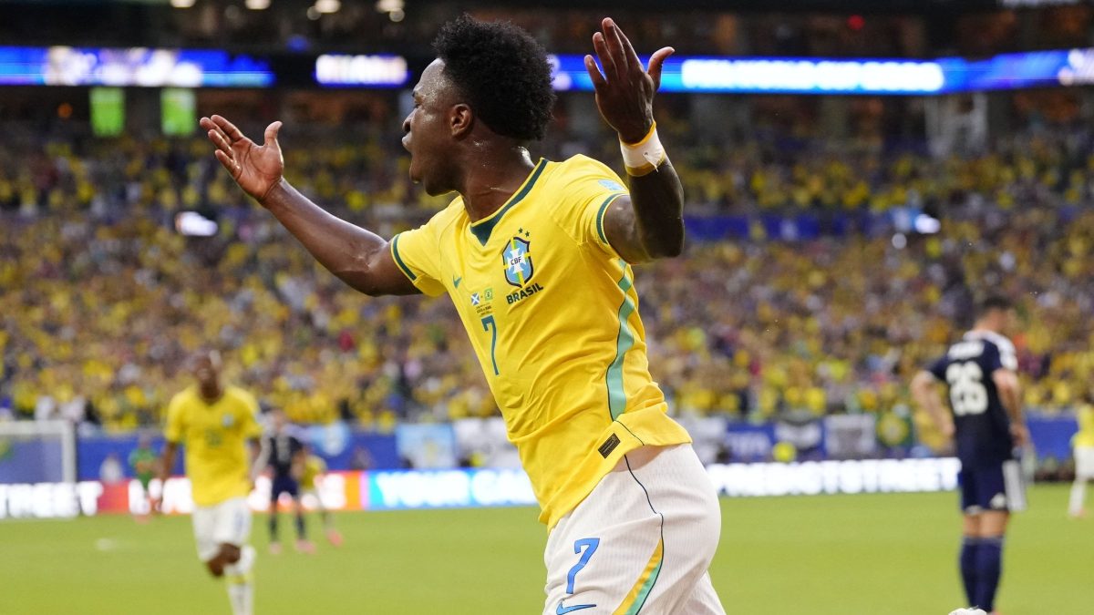 Vini Jr. pede mais seguidores para Douglas Santos no Instagram