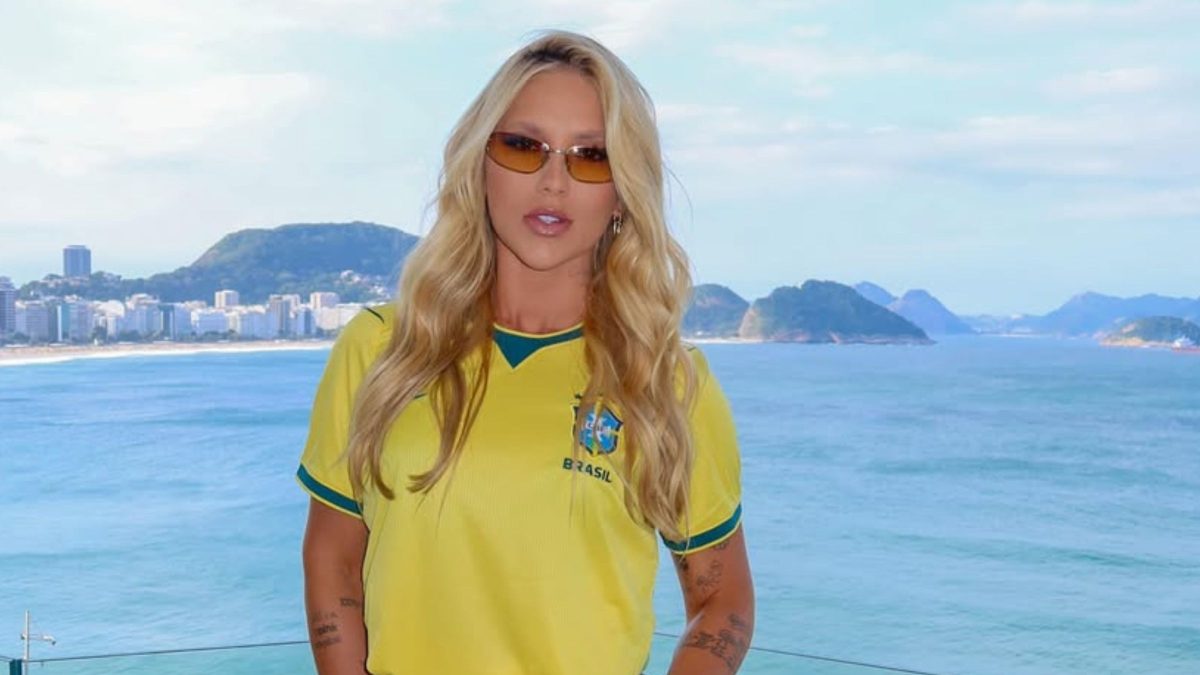 Virginia Fonseca aparece ouvindo música sugestiva e levanta suspeitas