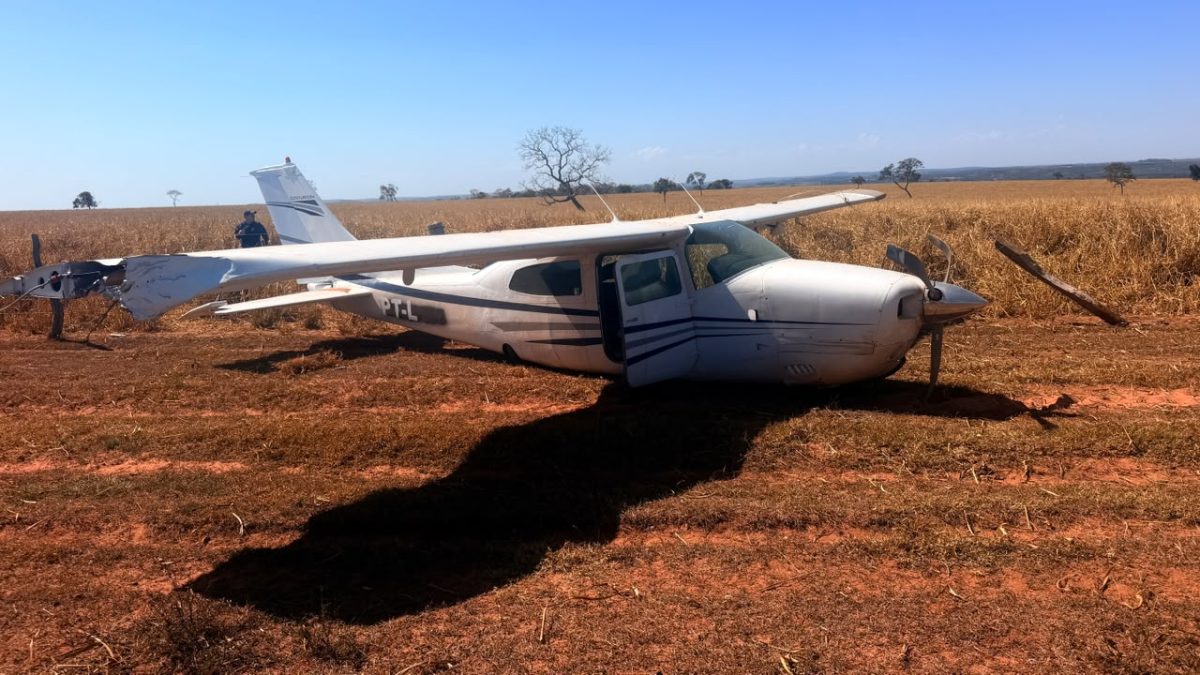 Caças da FAB interceptam avião e dão tiro de alerta no MS, mas aeronave é achada vazia e pilotos ‘evaporam’ - QTU Questões do Universo
