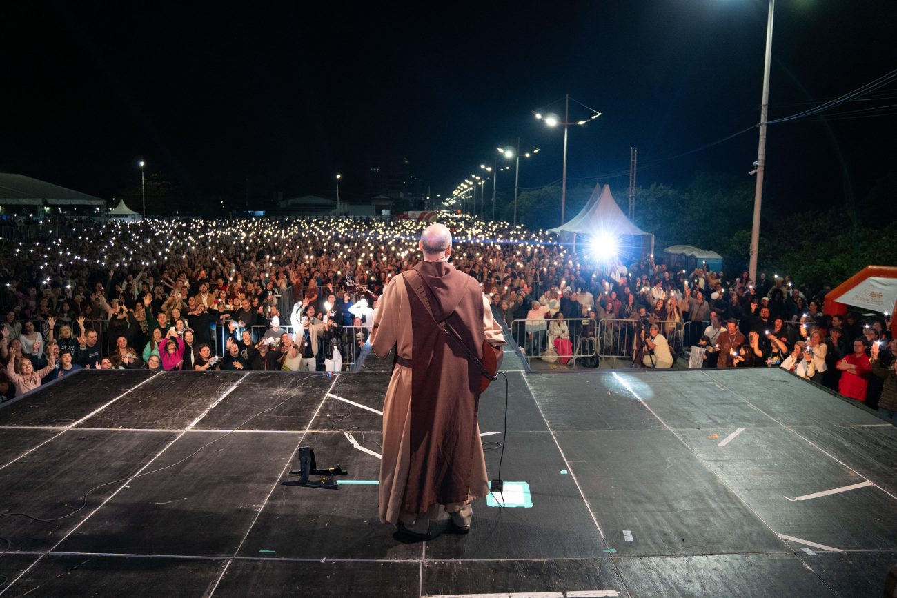 Frei Gilson poderá retornar a SC para grande evento de Natal