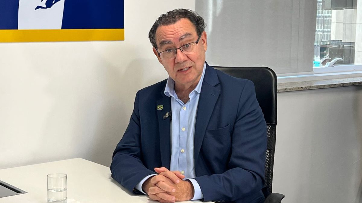 ‘Sangue, suor e lágrimas’: Augusto Cury prevê cenário econômico crítico e ‘bomba fiscal’ para o próximo presidente - QTU Questões do Universo