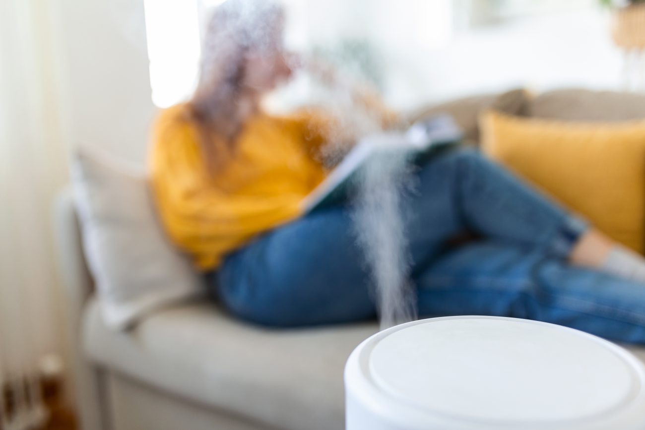 Níveis de umidade superiores a 50% podem favorecer o surgimento de mofo e ácaros, agravando quadros de alergias e asmaFoto: Magnific/ND Mais
