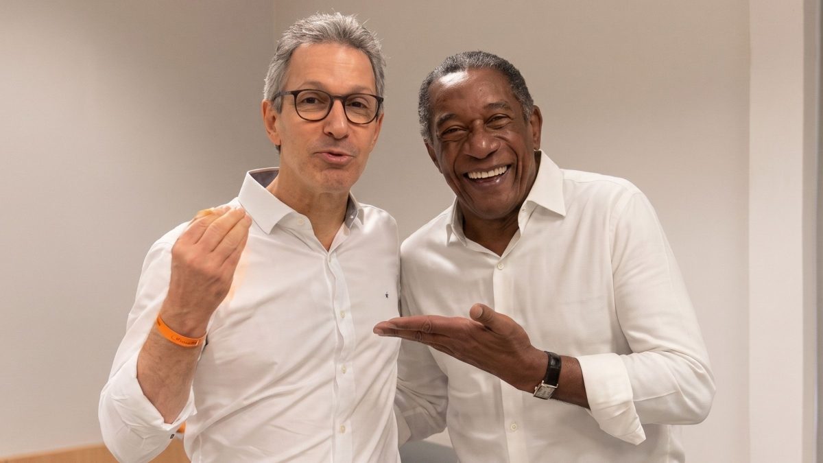 Zema anuncia empresário ex-catador de latinhas como possível vice