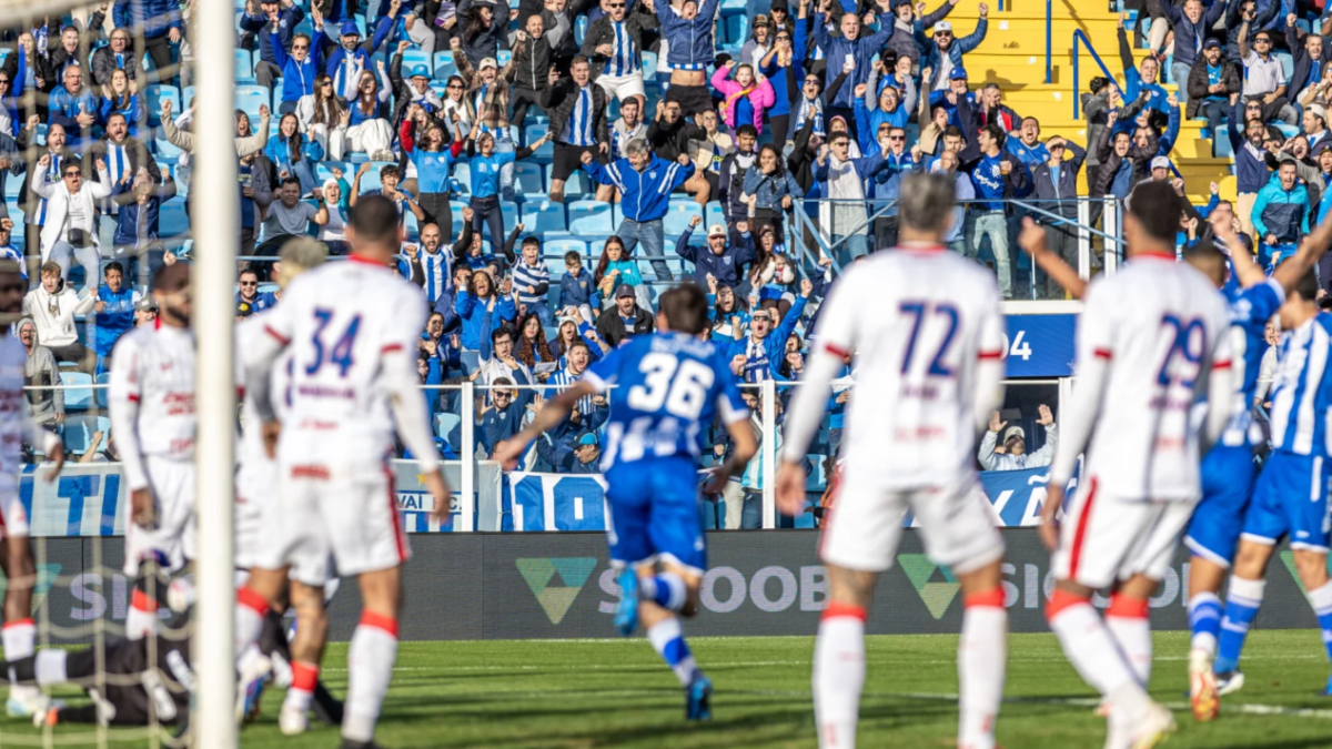 Avaí vence Náutico com garra e organização defensiva