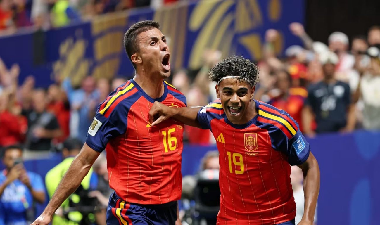 Rodri e Lamine Yamal comemorando gol da Espanha na Copa do Mundo 2026