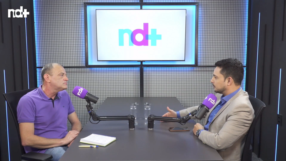 Candidato promete igualar salário de governador ao de professor