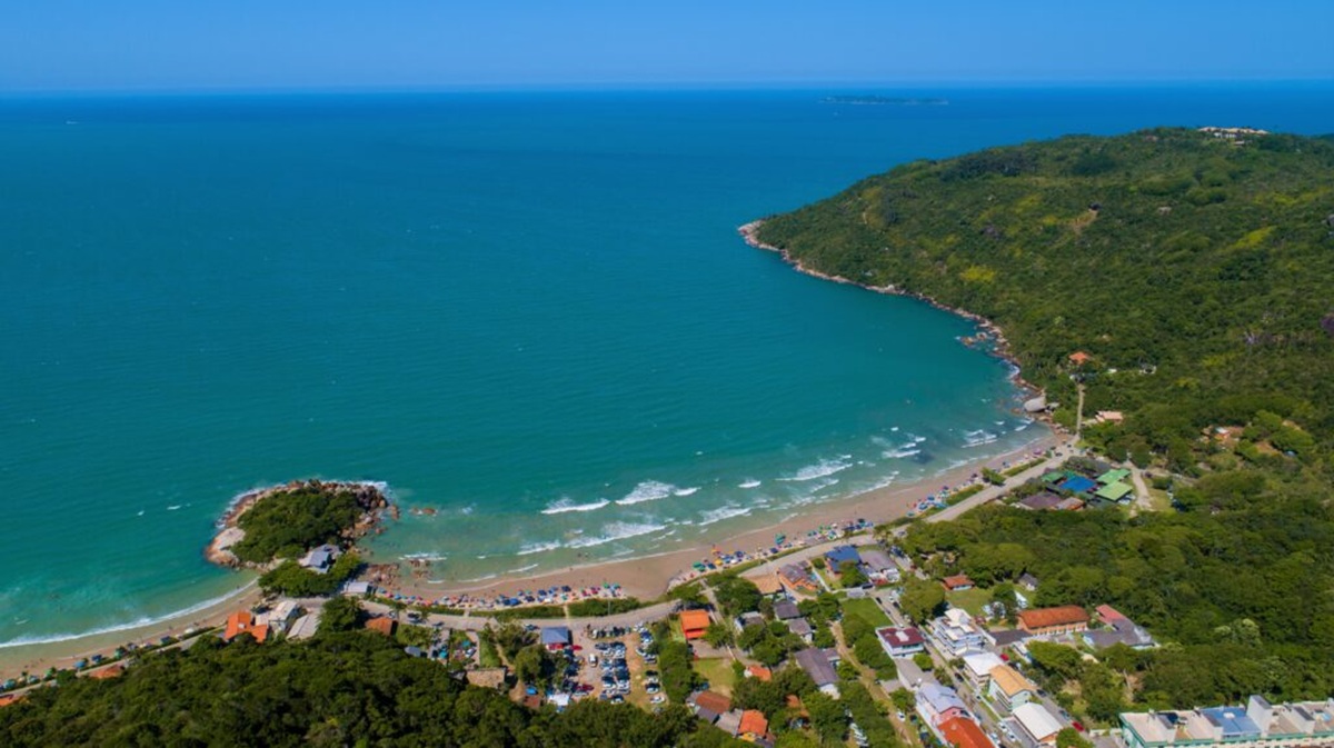 Novos empreendimentos no ‘Caribe de SC’ acompanham mudança no perfil dos turistasFoto: Prefeitura de Bombinhas/Divulgação/ND Mais