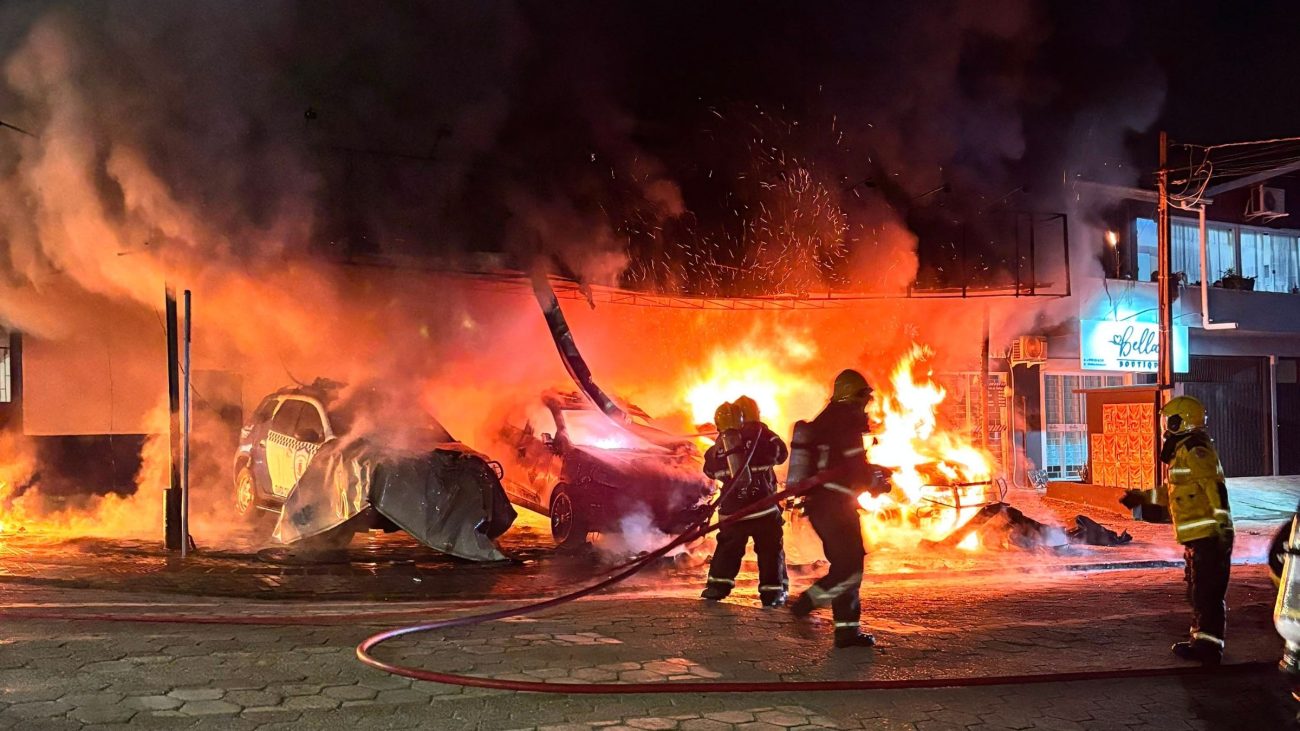 Polícia prende segundo suspeito de incendiar viaturas da Guarda Municipal em Araquari 1 Image #0