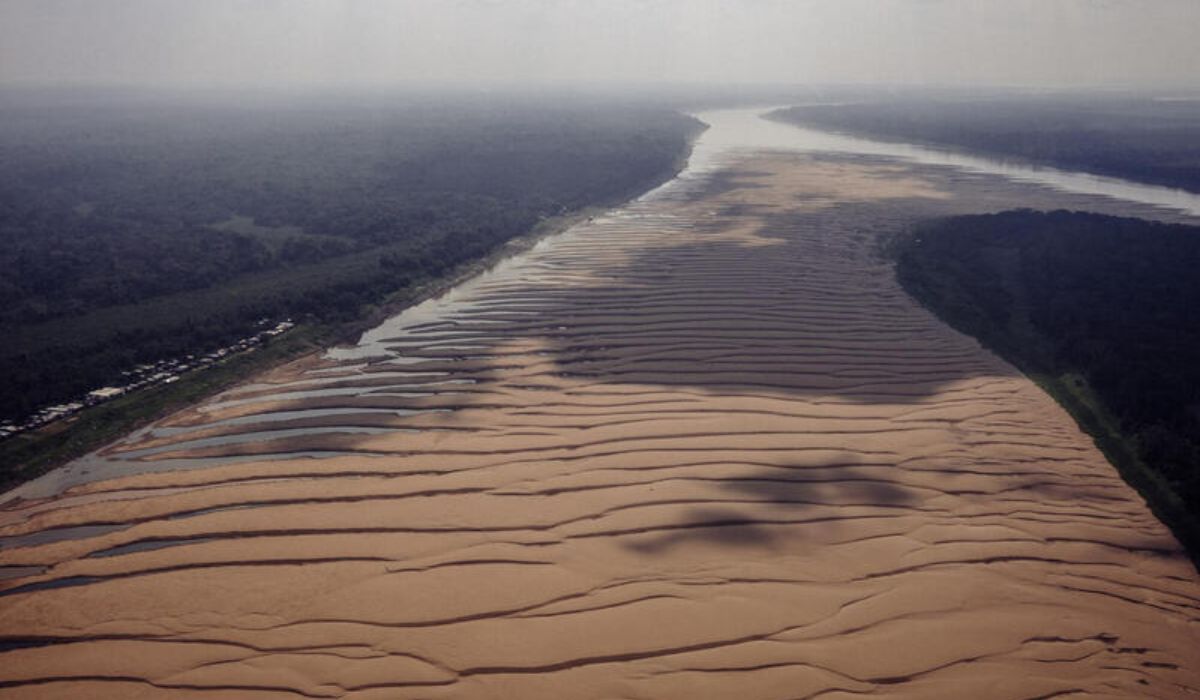 Seca no Rio Solimões