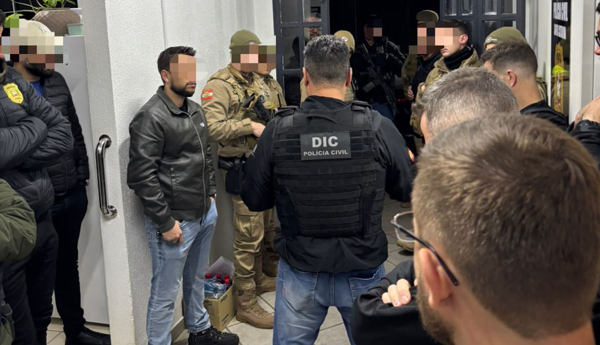 Dois investigados foram presos em flagrante por ocultação de cadáver da adolescente sequestrada.Foto: Divulgação/Polícia Civil/ND Mais