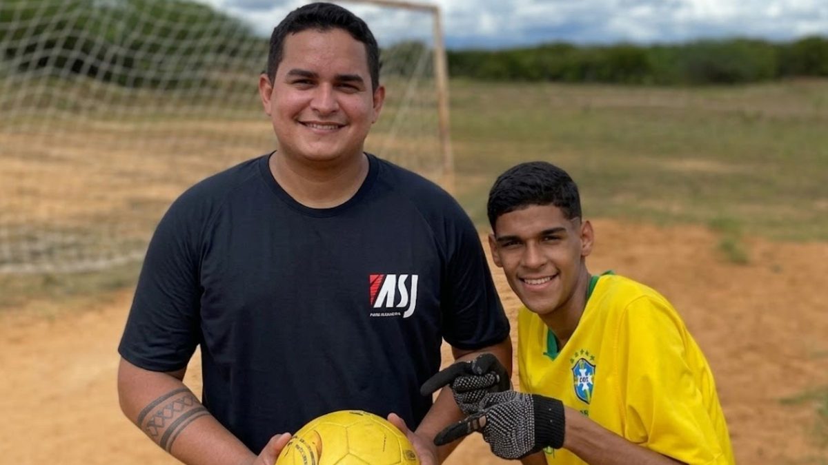 ‘Deus é muito bom’: ex-empresário de Luva de Pedreiro reage após vitória milionária
