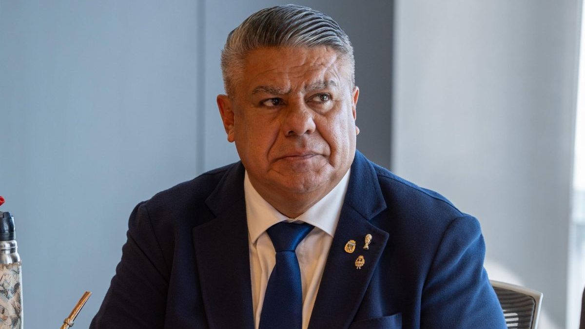 Presidente da AFA, Chiqui Tapia rebate teoria da conspiração sobre derrota da Argentina
