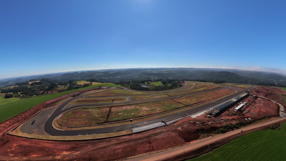 Novo autódromo de R$ 120 milhões abre as portas com ‘pegas’ da Copa Truck, Nascar